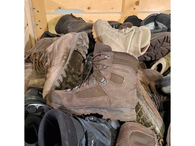 Partij diverse schoenen - afbeelding 5 van  15