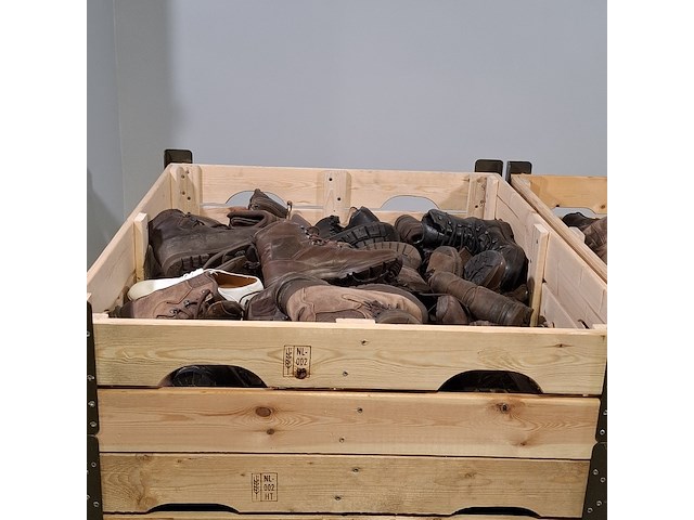 Partij diverse schoenen - afbeelding 8 van  15