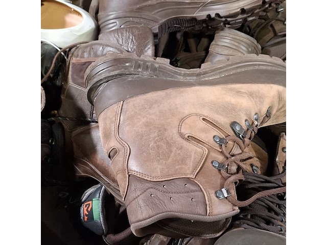 Partij diverse schoenen - afbeelding 10 van  15