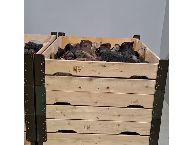 Partij diverse schoenen - afbeelding 15 van  15