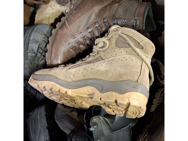 Partij diverse schoenen - afbeelding 11 van  12