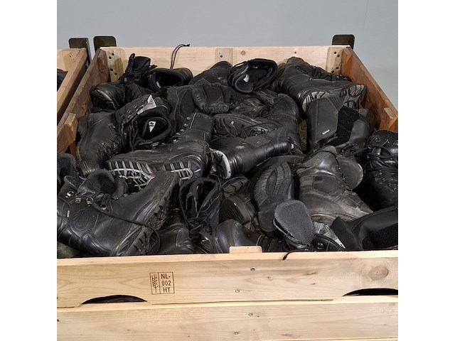 Partij diverse schoenen - afbeelding 4 van  11