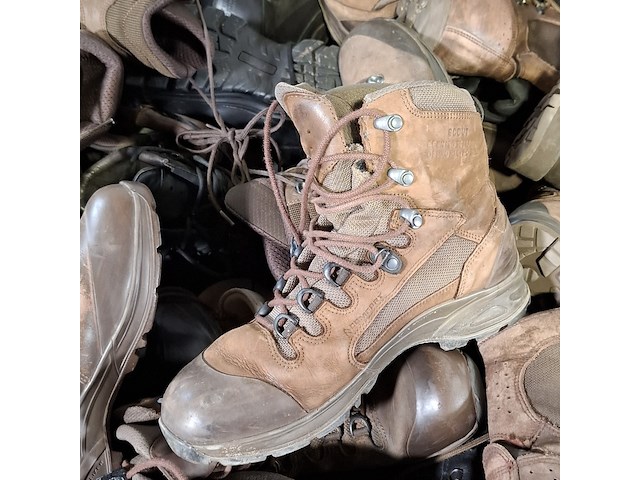 Partij diverse schoenen - afbeelding 6 van  11