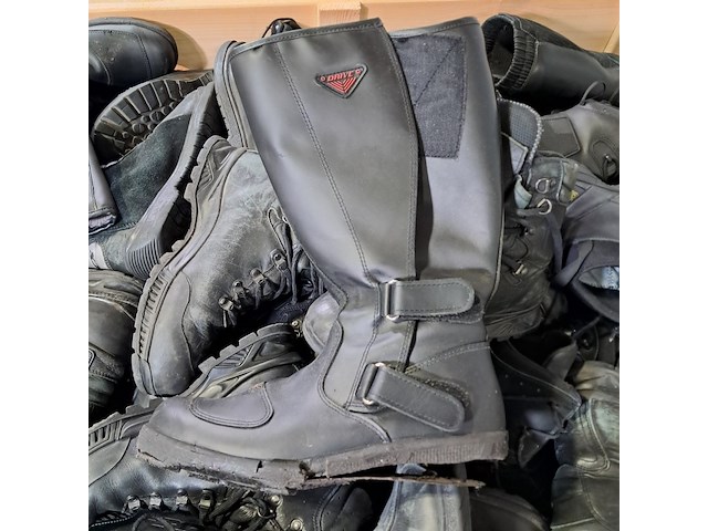 Partij diverse schoenen - afbeelding 2 van  13