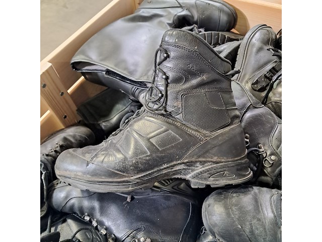 Partij diverse schoenen - afbeelding 3 van  13