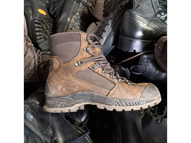 Partij diverse schoenen - afbeelding 8 van  13