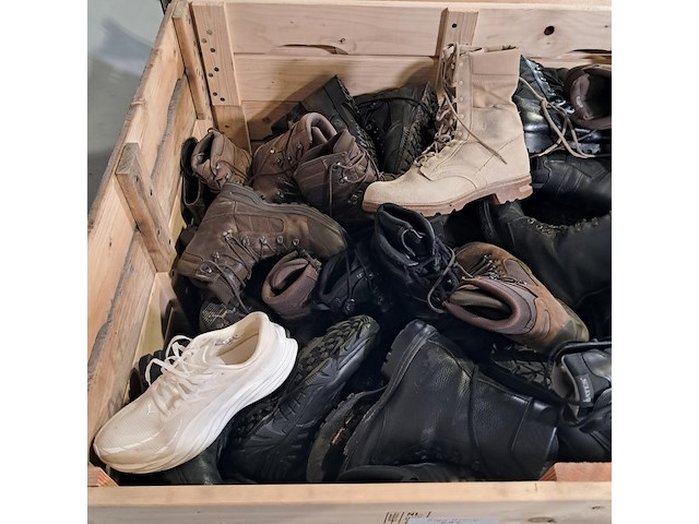 Partij diverse schoenen - afbeelding 11 van  13
