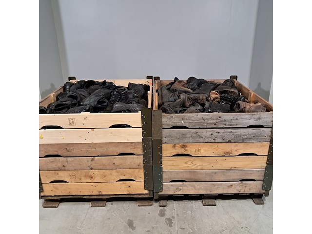 Partij diverse schoenen - afbeelding 1 van  13