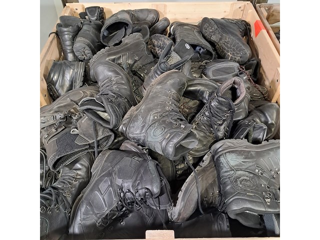 Partij diverse schoenen - afbeelding 6 van  13