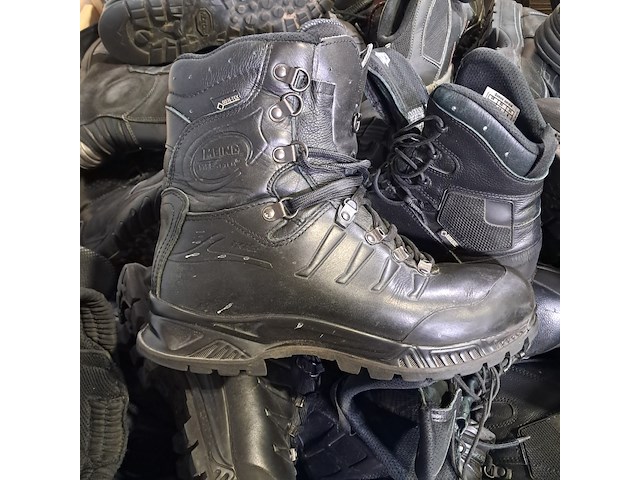 Partij diverse schoenen - afbeelding 7 van  13