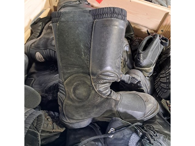 Partij diverse schoenen - afbeelding 9 van  13