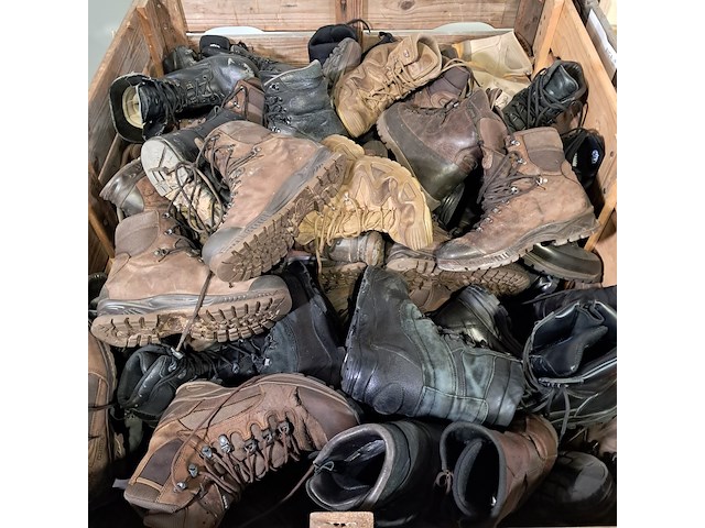 Partij diverse schoenen - afbeelding 6 van  13