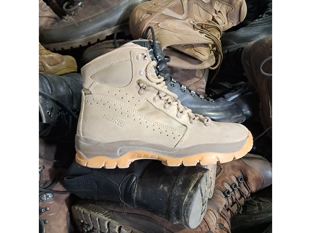 Partij diverse schoenen - afbeelding 9 van  13