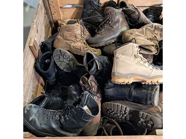 Partij diverse schoenen - afbeelding 11 van  13