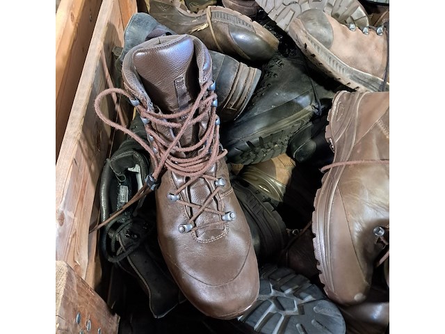 Partij diverse schoenen - afbeelding 6 van  9