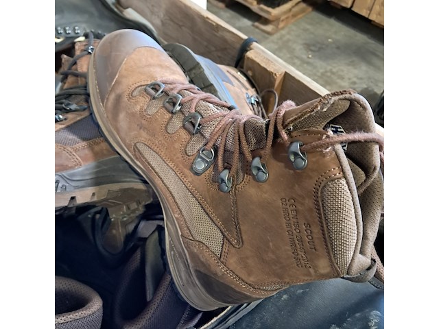 Partij diverse schoenen - afbeelding 7 van  9