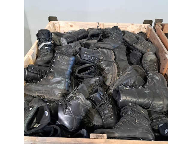 Partij diverse schoenen - afbeelding 4 van  10