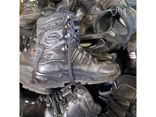 Partij diverse schoenen - afbeelding 7 van  10