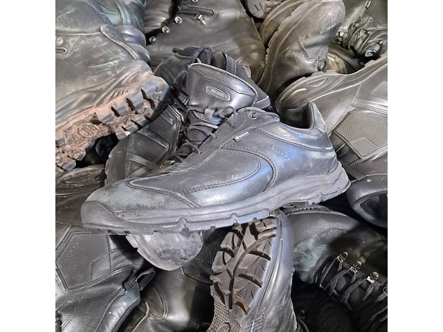 Partij diverse schoenen - afbeelding 10 van  10