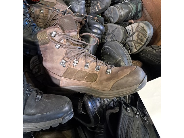 Partij diverse schoenen - afbeelding 3 van  11