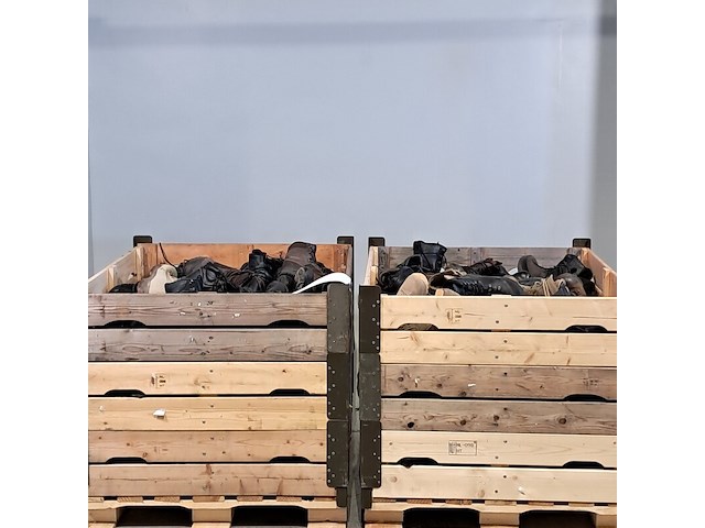 Partij diverse schoenen - afbeelding 1 van  11