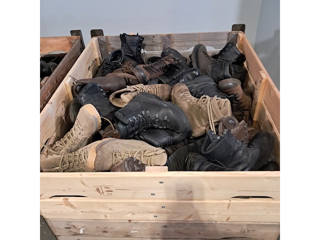 Partij diverse schoenen - afbeelding 4 van  11