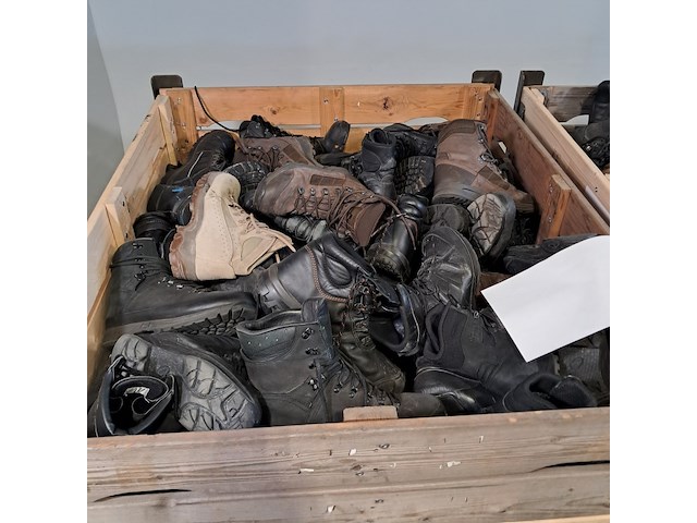 Partij diverse schoenen - afbeelding 5 van  11