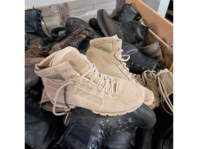 Partij diverse schoenen - afbeelding 6 van  11