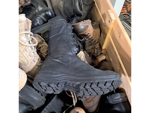 Partij diverse schoenen - afbeelding 7 van  11