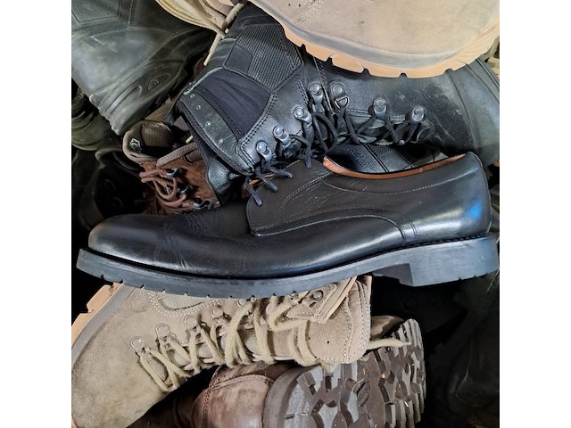 Partij diverse schoenen - afbeelding 9 van  11