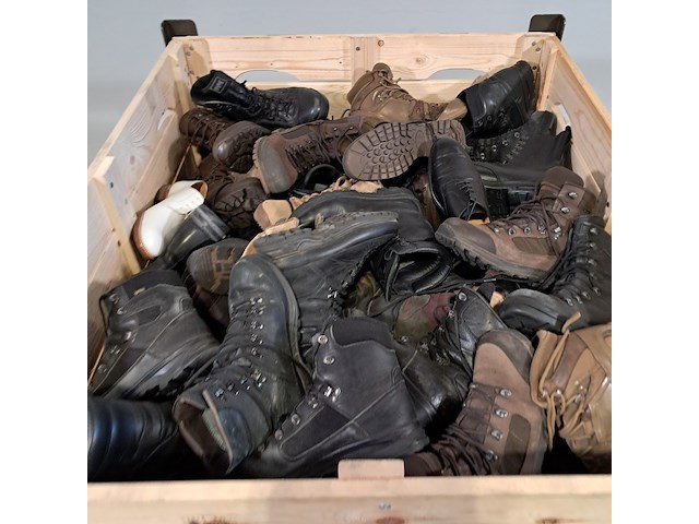 Partij diverse schoenen - afbeelding 2 van  8