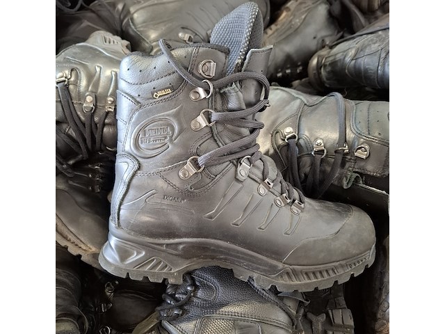 Partij diverse schoenen - afbeelding 4 van  9