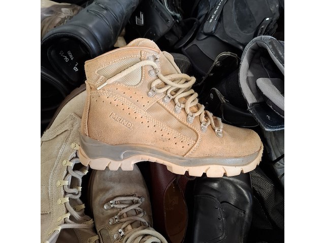 Partij diverse schoenen - afbeelding 3 van  13