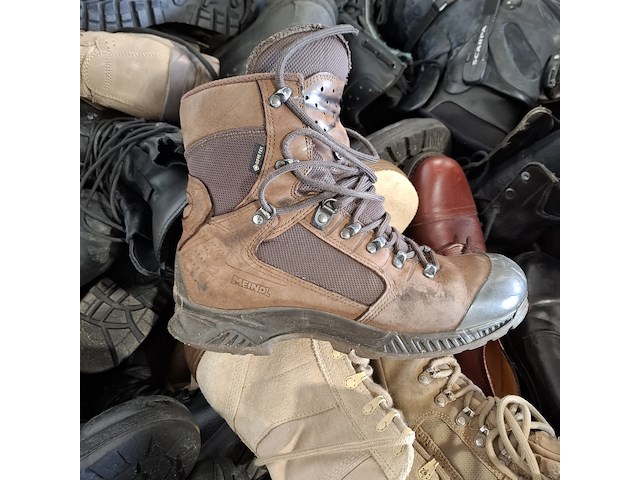 Partij diverse schoenen - afbeelding 5 van  13