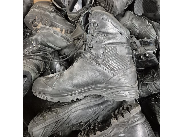 Partij diverse schoenen - afbeelding 2 van  13