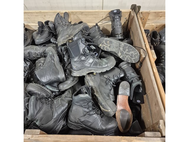 Partij diverse schoenen - afbeelding 4 van  13