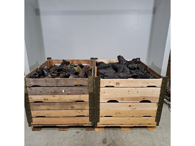 Partij diverse schoenen - afbeelding 1 van  13