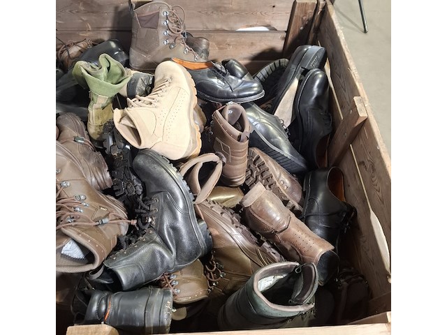 Partij diverse schoenen - afbeelding 10 van  13