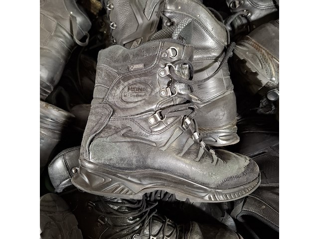Partij diverse schoenen - afbeelding 13 van  13