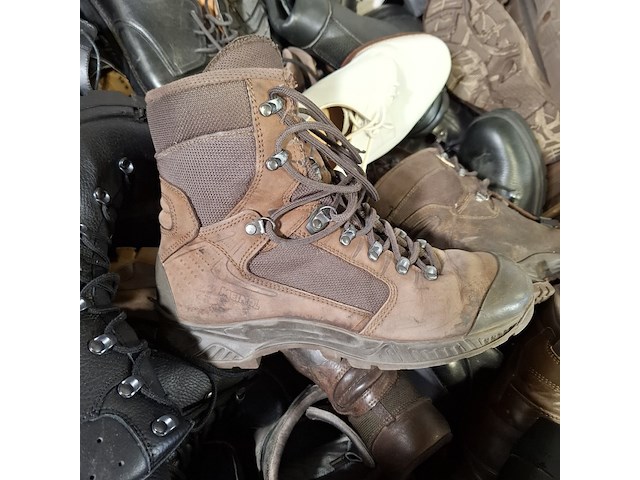Partij diverse schoenen - afbeelding 7 van  13