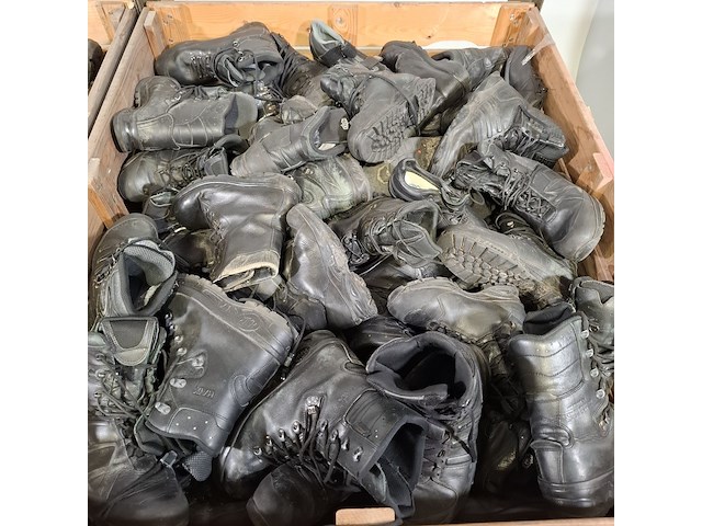 Partij diverse schoenen - afbeelding 12 van  13