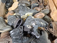 Partij diverse schoenen - afbeelding 7 van  14