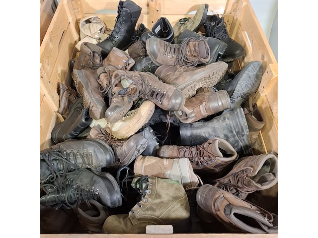 Partij diverse schoenen - afbeelding 14 van  14