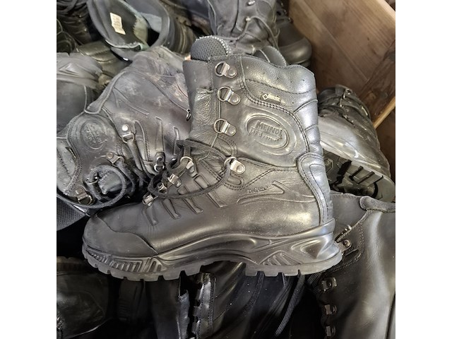 Partij diverse schoenen - afbeelding 13 van  13