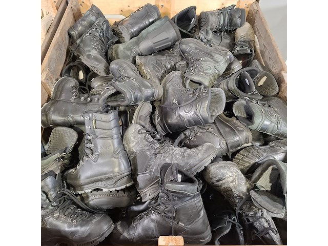 Partij diverse schoenen - afbeelding 12 van  13