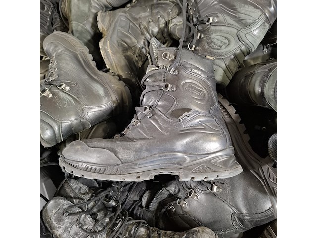 Partij diverse schoenen - afbeelding 13 van  13