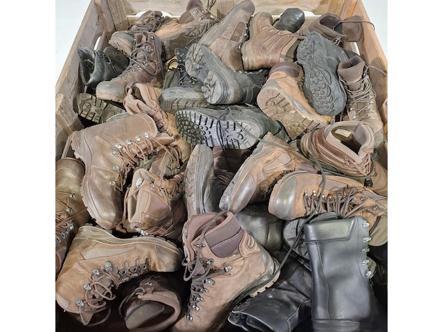 Partij diverse schoenen - afbeelding 2 van  7