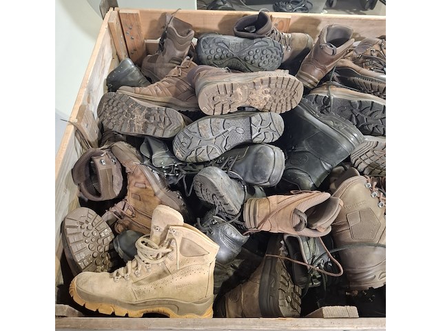 Partij diverse schoenen - afbeelding 7 van  7