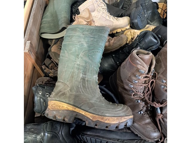 Partij diverse schoenen - afbeelding 4 van  14