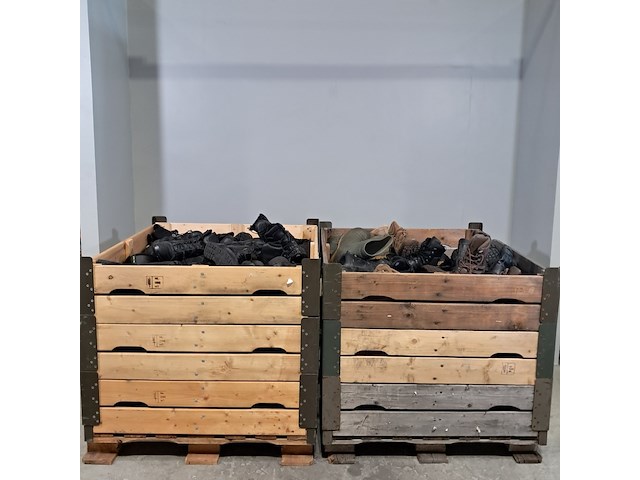 Partij diverse schoenen - afbeelding 1 van  14